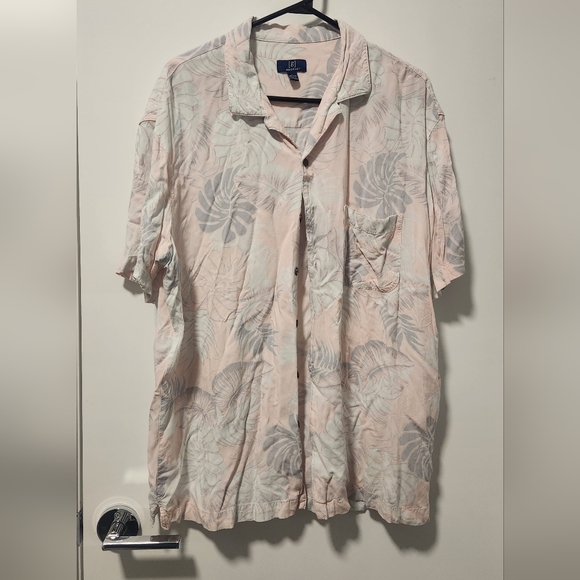 Men's Pastel Hawaiin Button down Collar Short Sleeve Shirt - Picture 1 of 3